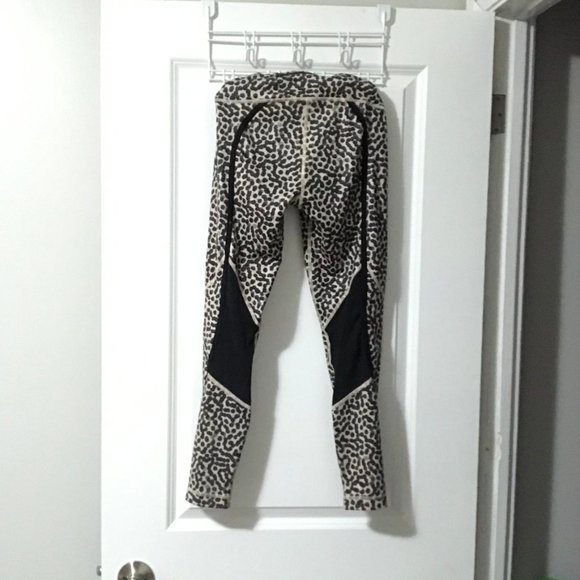 Lulu Lemon Athletica Leopard Print - Picture 3 of 6